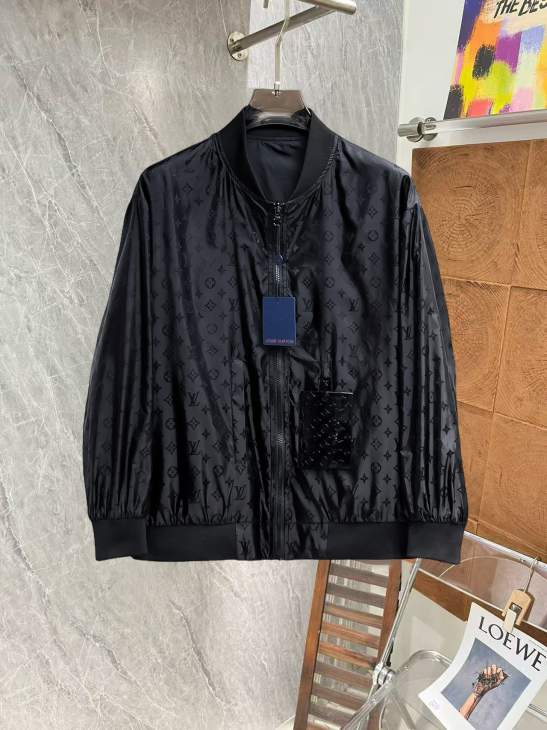 Picture of Louis Vuitton Jackets _SKULVM-3XLxetr2931903